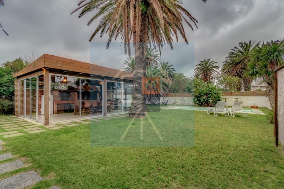 Casa en venta de 5 dormitorios