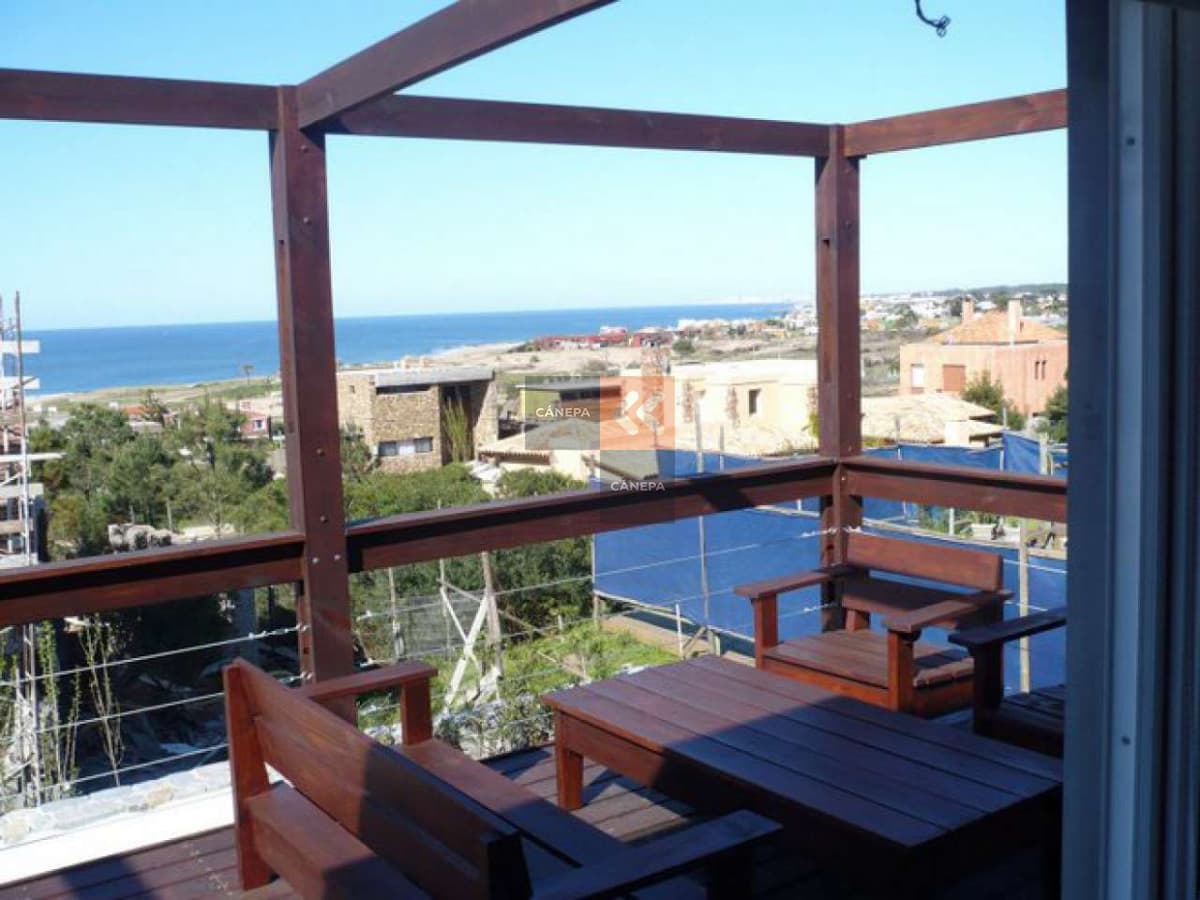 Casa minimalista con vista al mar en Punta Piedra. ESPECTACULAR VISTA