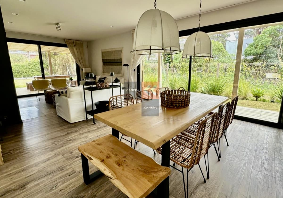 Casa ubicada en Montoya Alquiler disponible segunda de Enero y Febrero