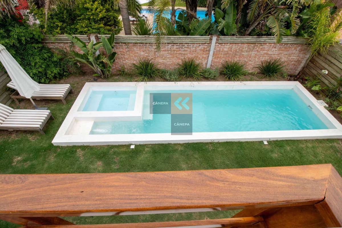Excelente casa de diseño de 3 dormitorios