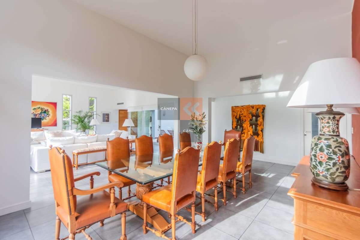 Excelente casa a la venta en la Arbolada