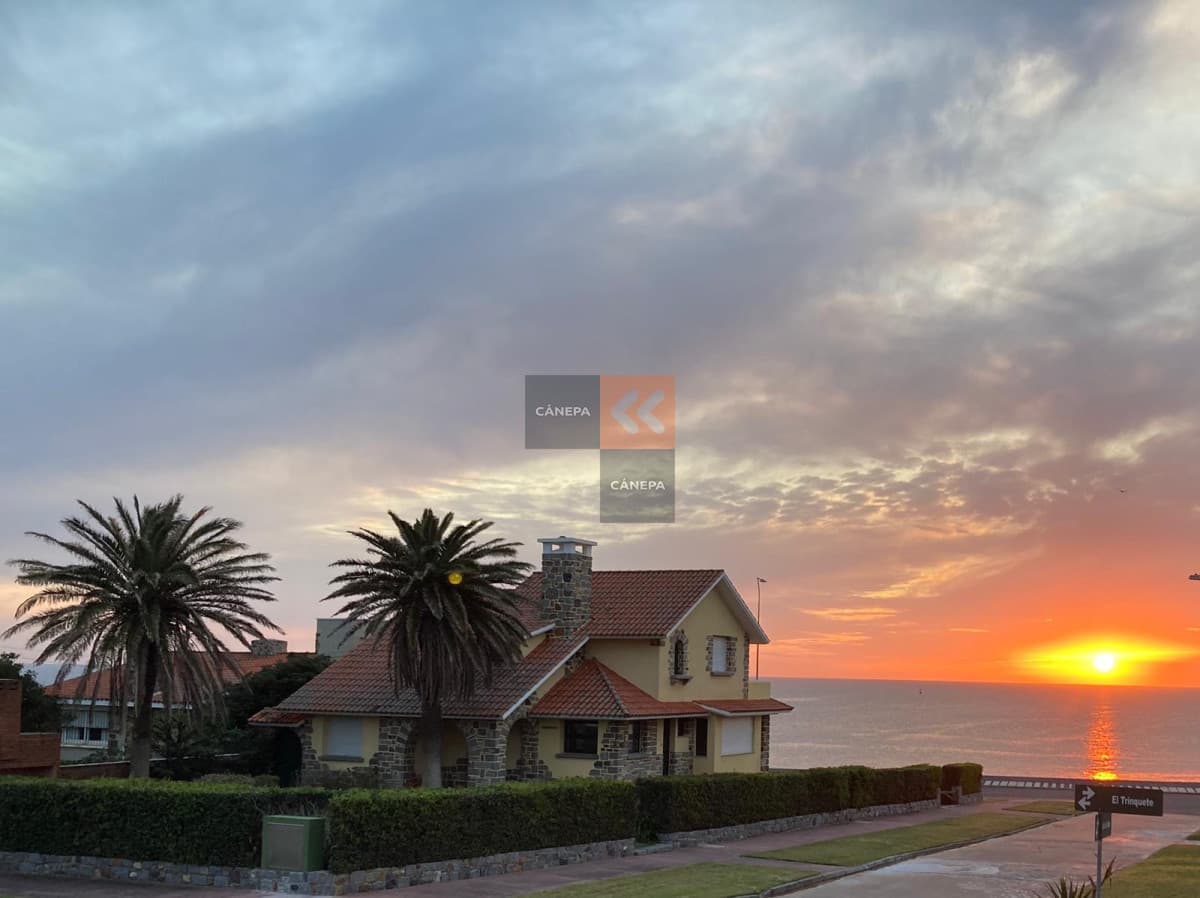 En zona Faro de Punta del Este