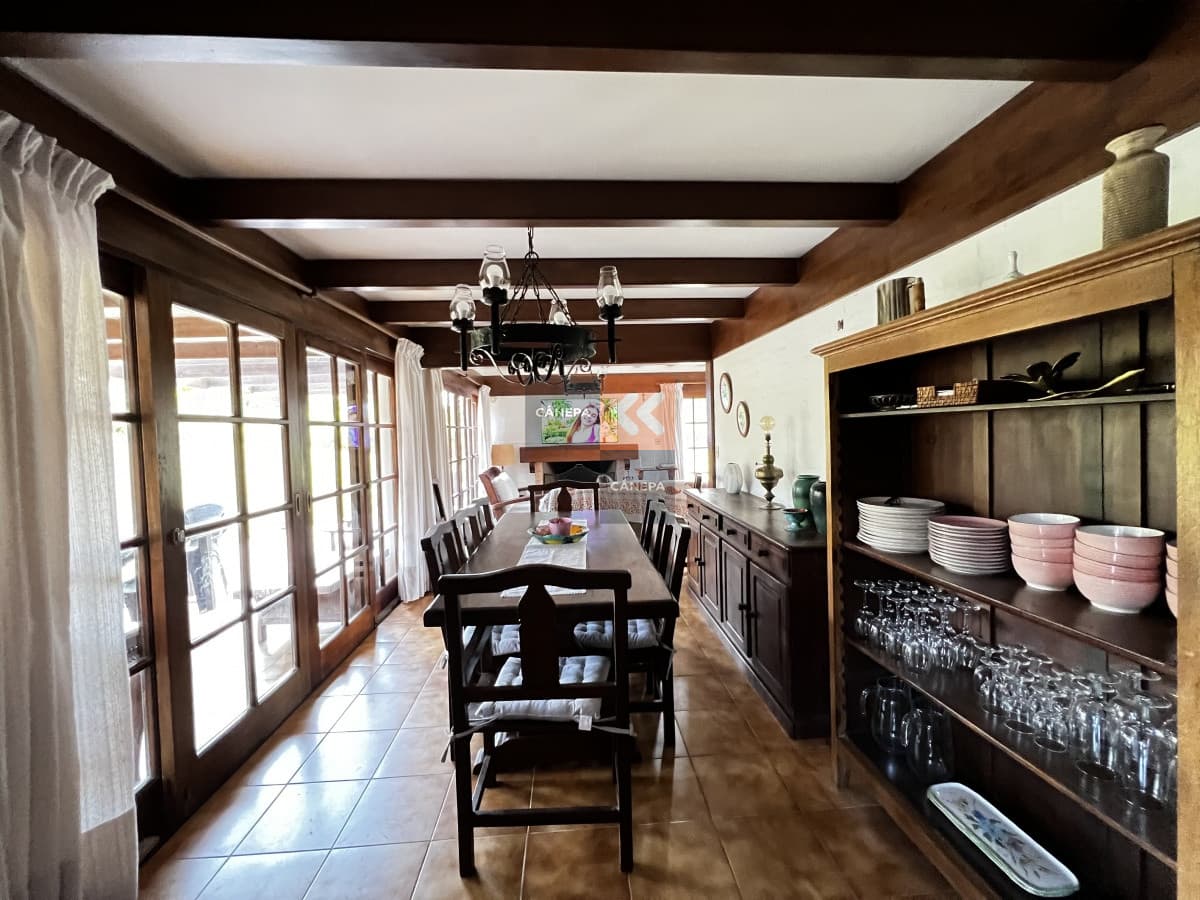 Casa grande muy espaciosa