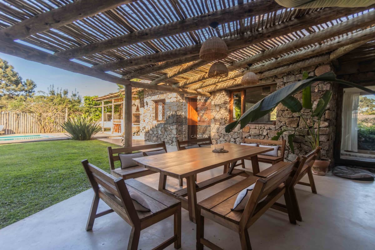 Casa en alquiler temporal con piscina