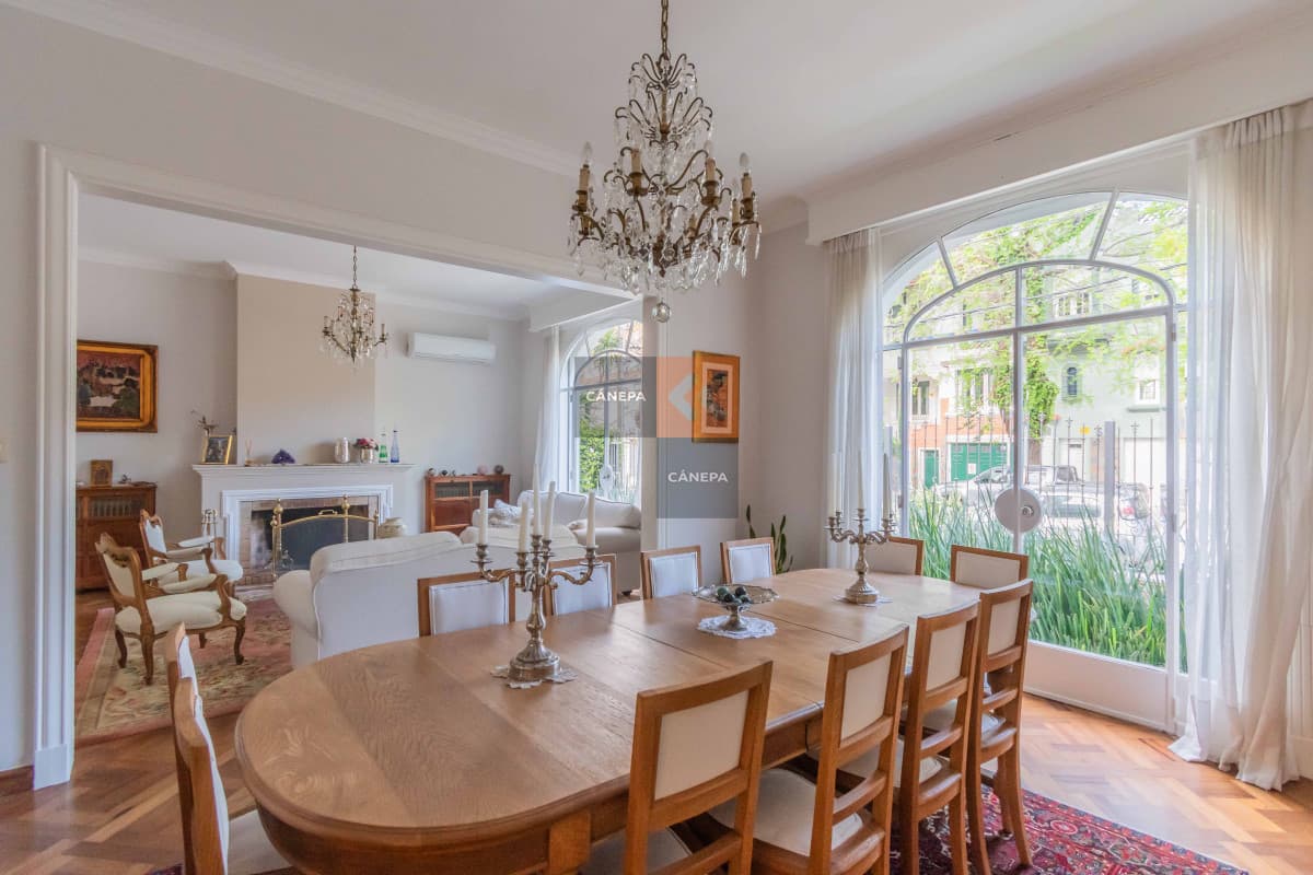 Venta de casa con 4 dormitorios en Punta Carretas