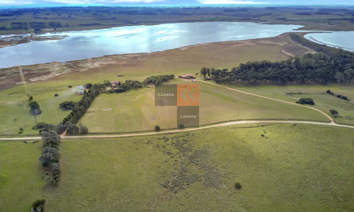 Lote a la venta en Laguna Anastasio y Laguna Garzón