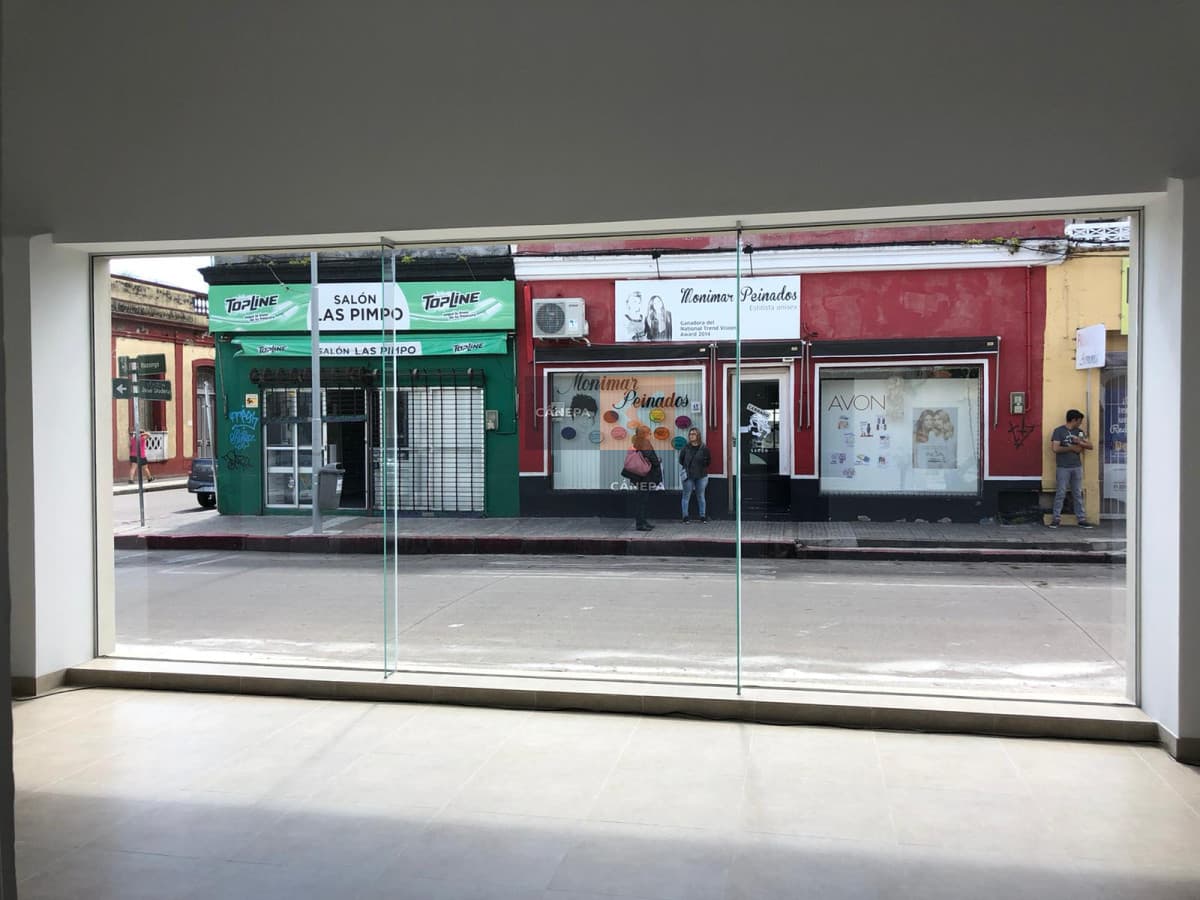 Local en Gran esquina en el Centro de Maldonado