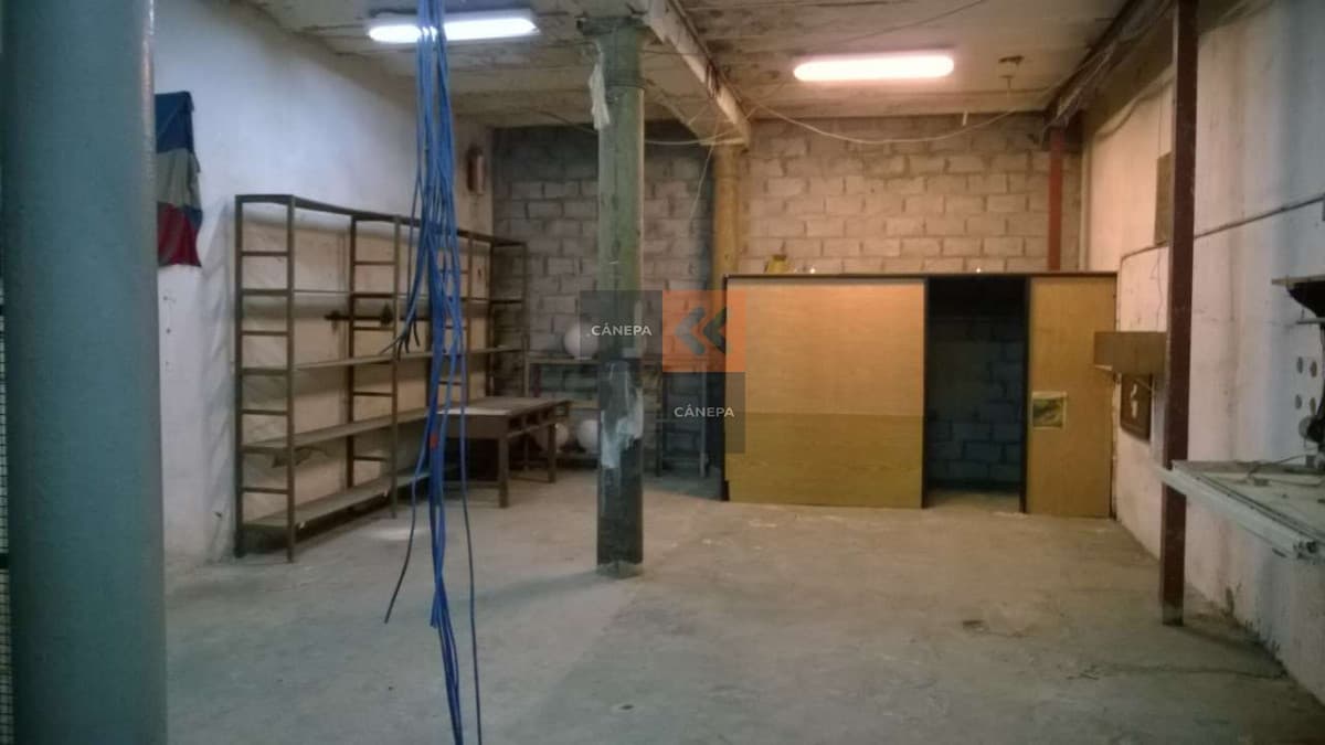 Propiedad reciclada ubicada en Ciudad Vieja, en muy buen estado de conservación