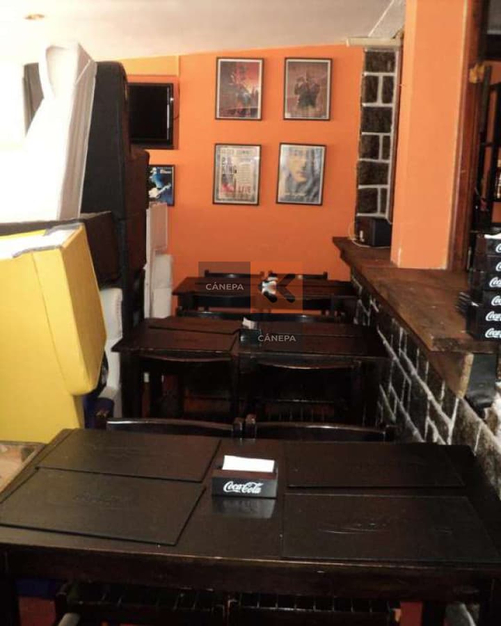 Local comercial con excelente ubicación