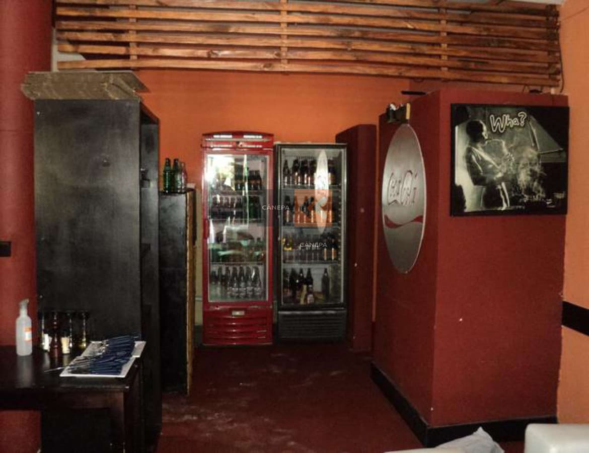 Local comercial con excelente ubicación