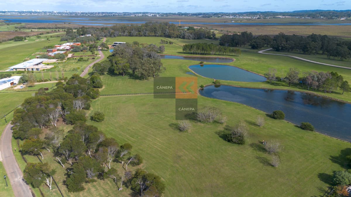 Lotes amplios en venta en Fasano Las Piedras