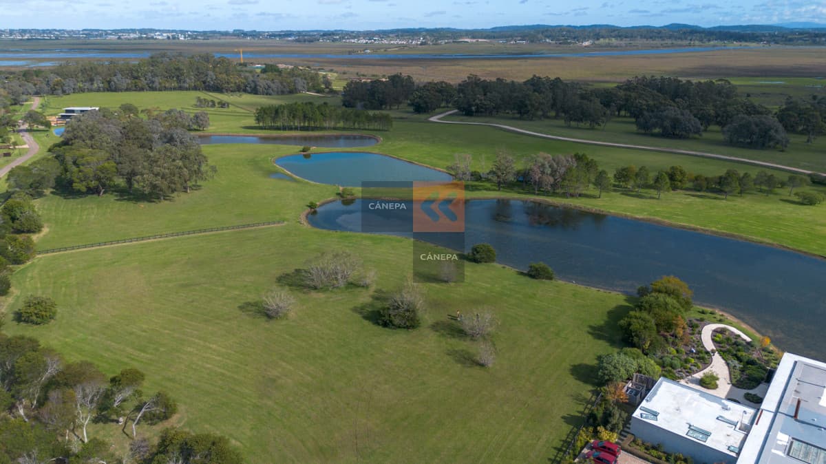 Lotes amplios en venta en Fasano Las Piedras