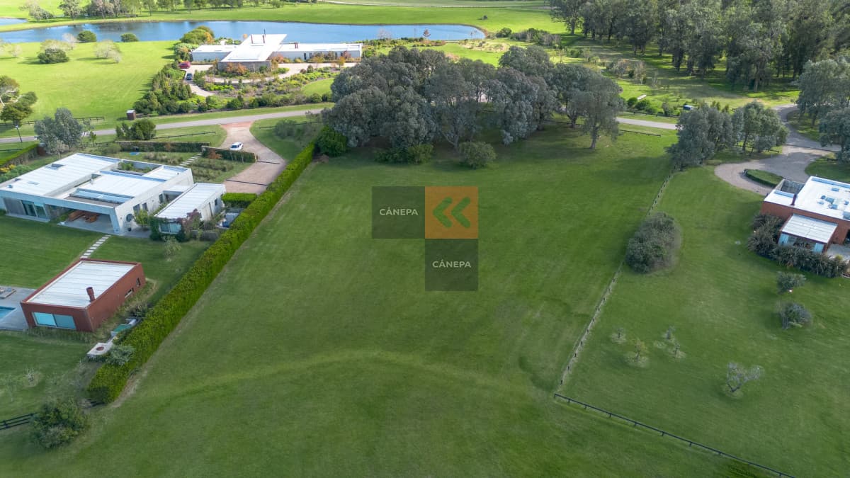 Lotes amplios en venta en Fasano Las Piedras