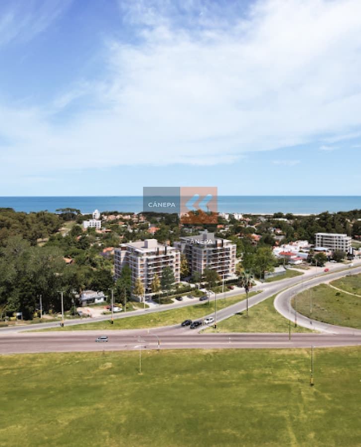 Venta apartamento 3 dormitorios en Barra de Carrasco con parrillero propio