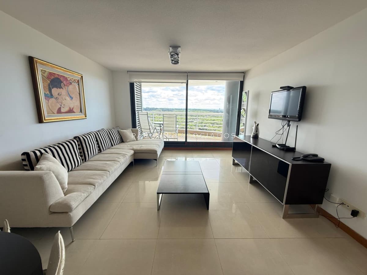 Departamento en Venta en Torre Tressesenta, Punta del Este