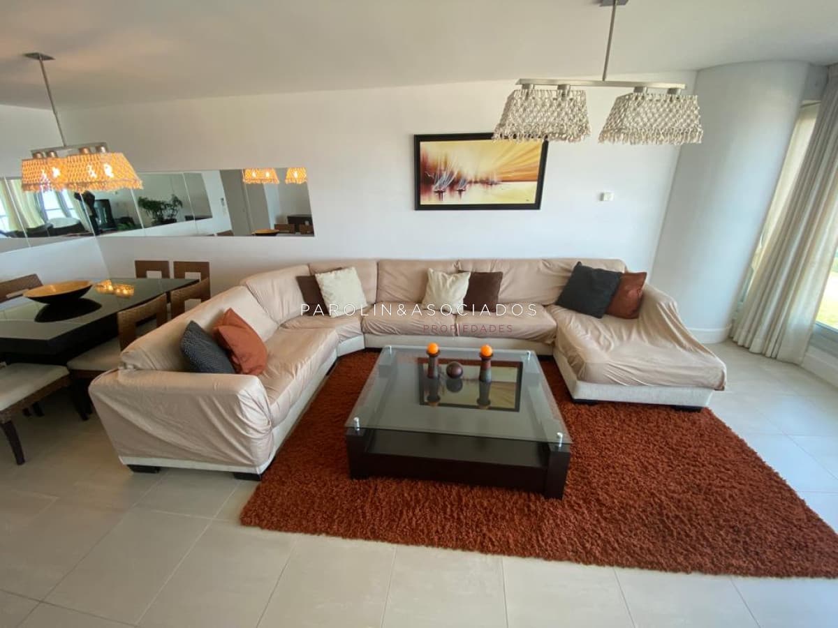 Apartamento en venta en Punta del Este.