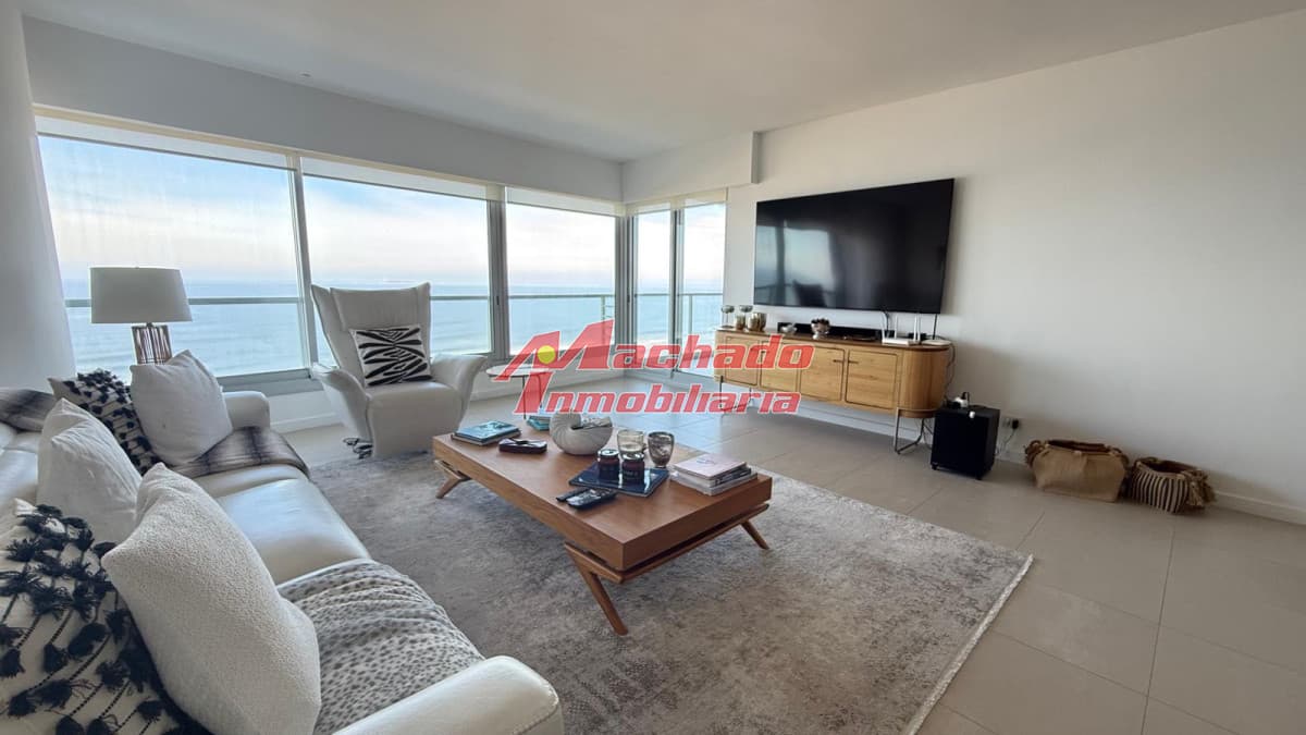 venta de apartamento en playa brava