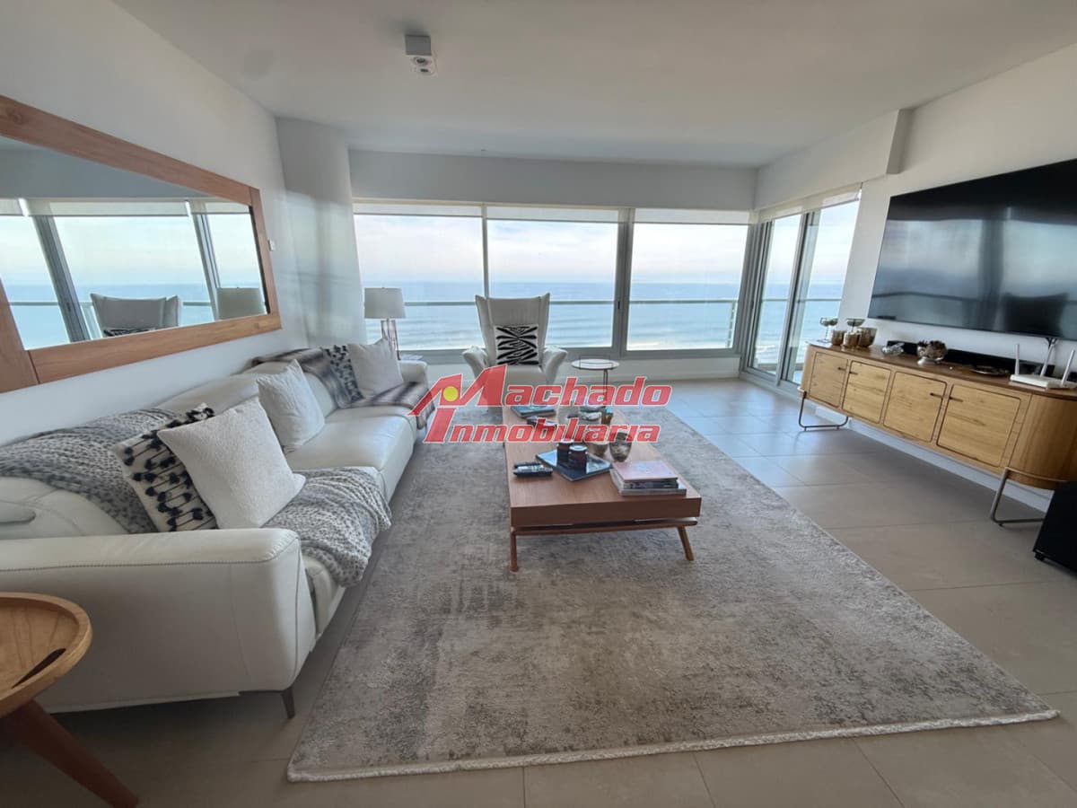 venta de apartamento en playa brava
