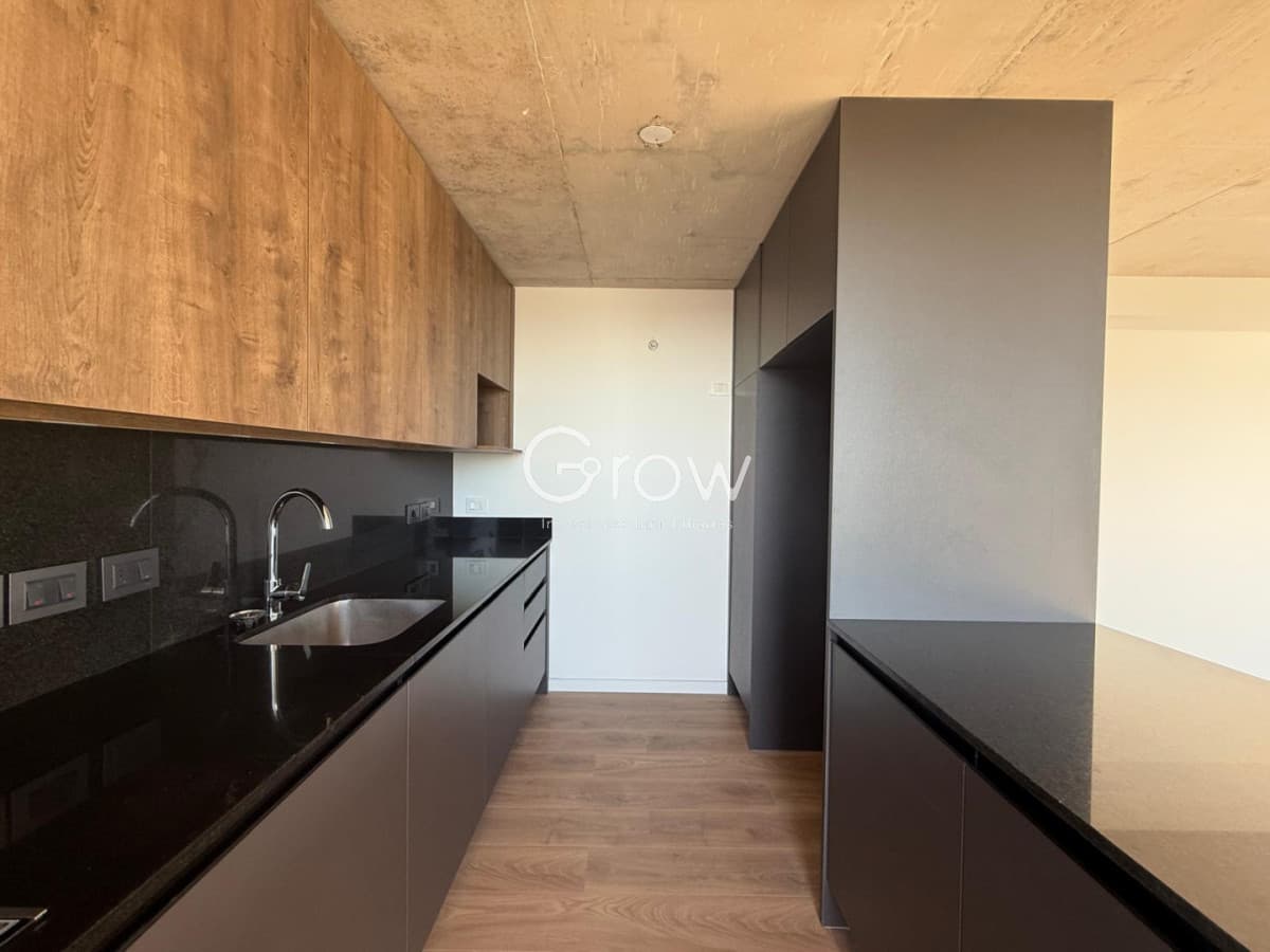 TORRE DEL ESTE PISO ALTO 3 DORM.