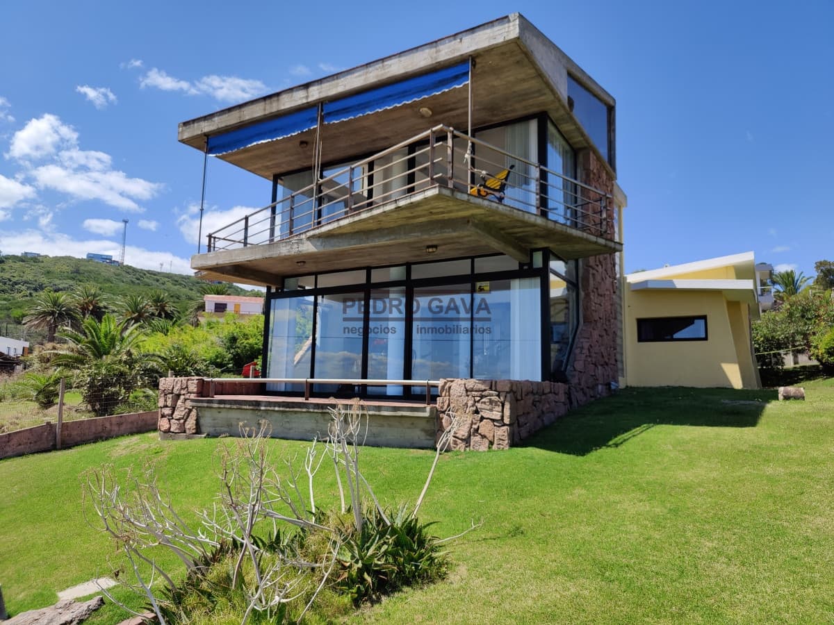 Casa ID. 230