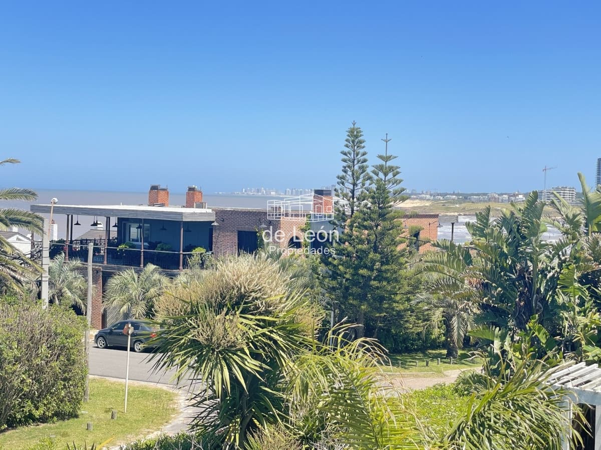 APARTAMENTO EN ALQUILER A PASOS DE LA POSTA DEL CANGREJO 4 DORMITORIOS