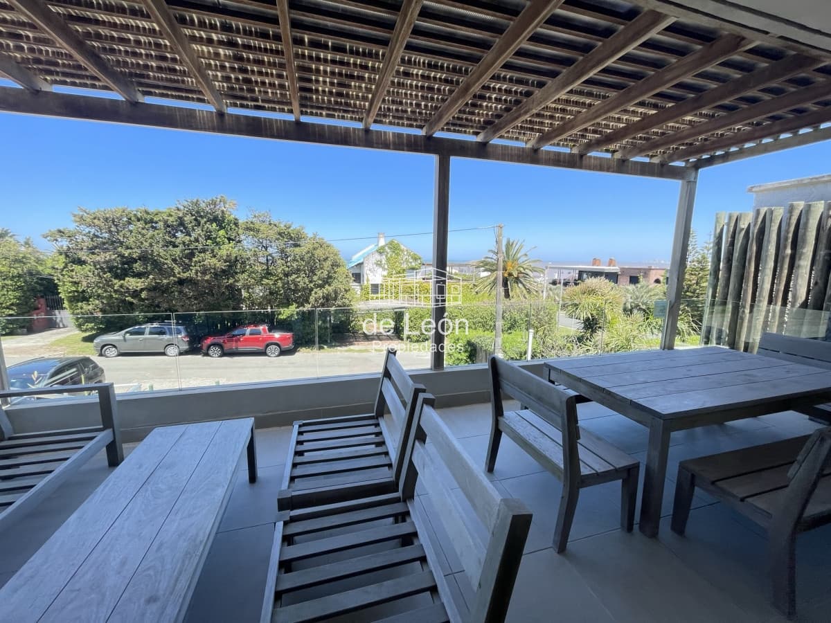 APARTAMENTO EN ALQUILER A PASOS DE LA POSTA DEL CANGREJO 4 DORMITORIOS