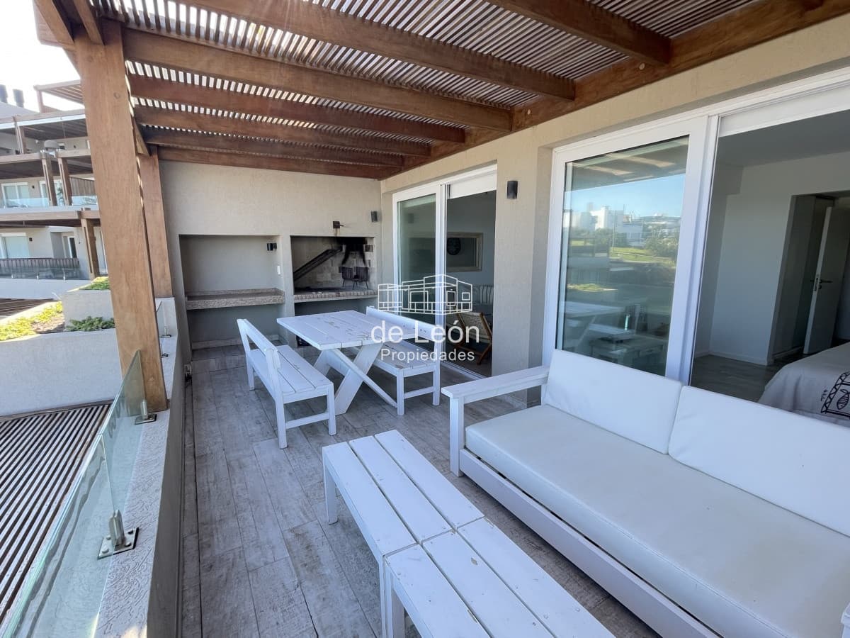PALCOS DE LA POSTA 103 APARTAMENTO EN VENTA FRENTE AL MAR 3 DORM