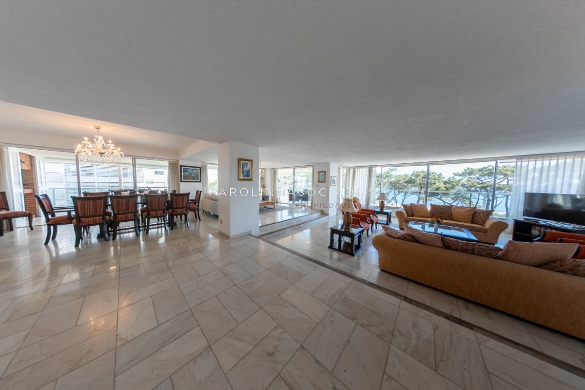 Apartamento en venta de 3 dormitorios en Gate, Punta del Este.