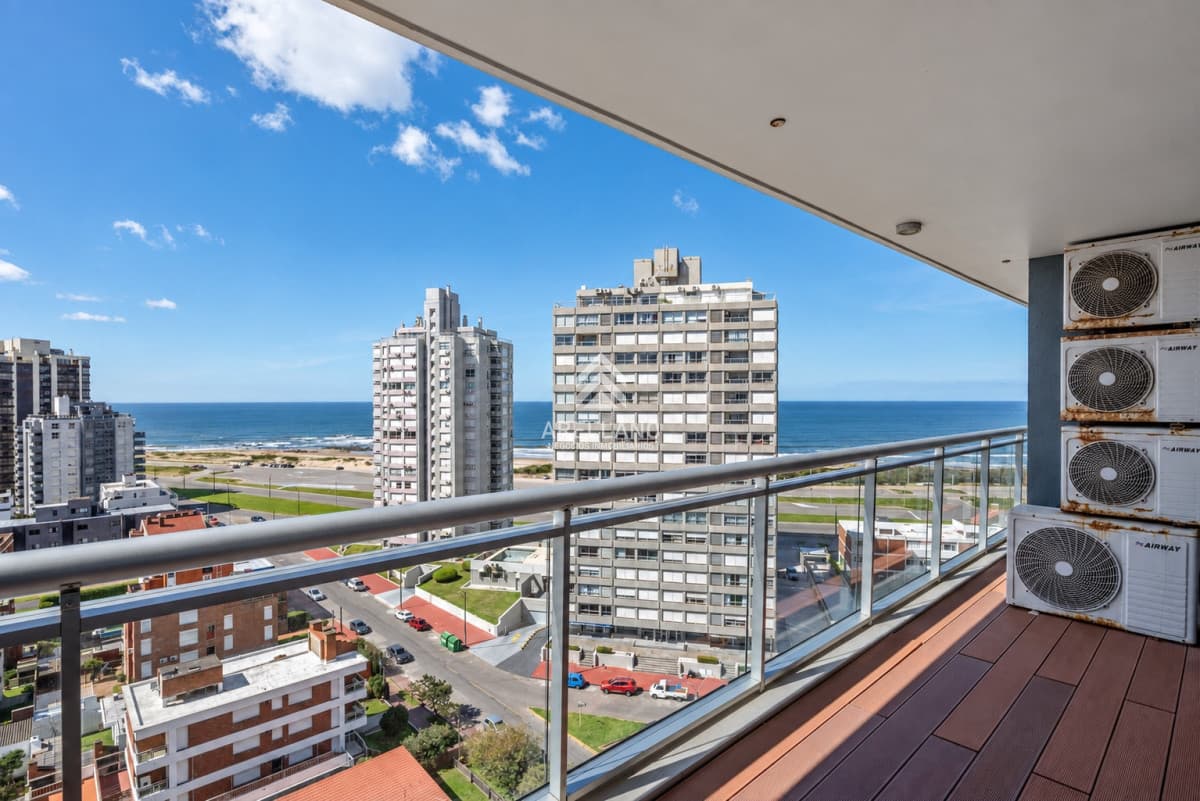 Apartamento ID.4507 - Venta apartamento 3 dormitorios playa brava
