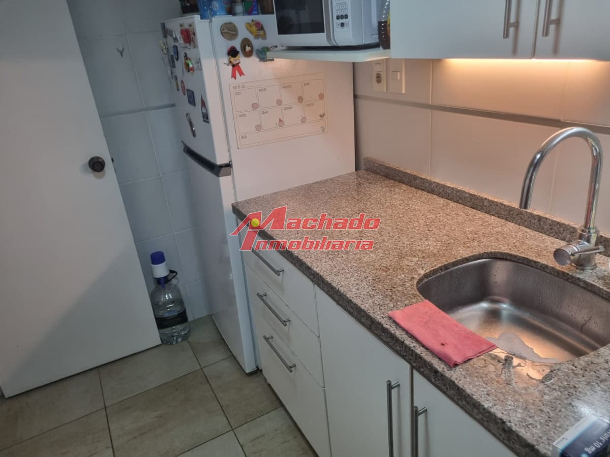 Venta de Apartamento de 2 dormitorios en Primera Linea Mansa.