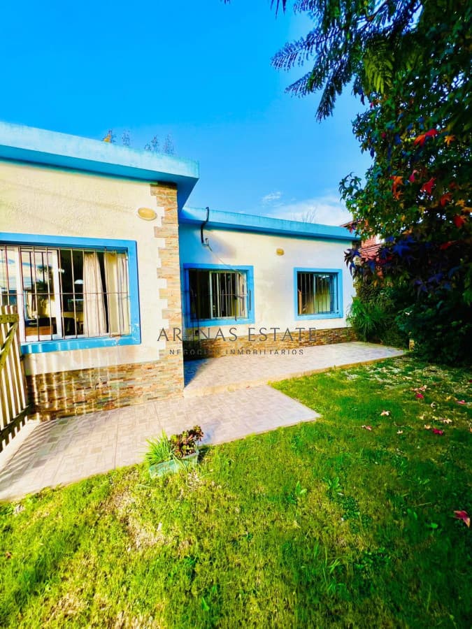 Casa ID.4253 - Venta de hermosa y solida casa en La Fortuna.
