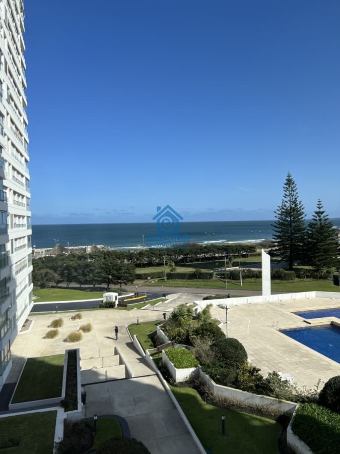 Apartamento ID.510 - Venta de Apartamento Primera Linea Playa Mansa - Punta del Este.