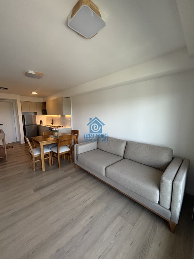 Apartamento ID.979 - En alquiler anual departamento de 2 dormitorios y 1 baño Punta del Este