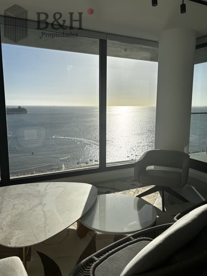 En venta departamento de 3 dormitorios Playa Mansa