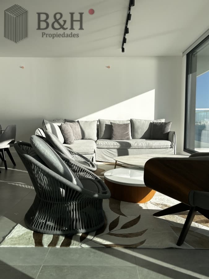 En venta departamento de 3 dormitorios Playa Mansa