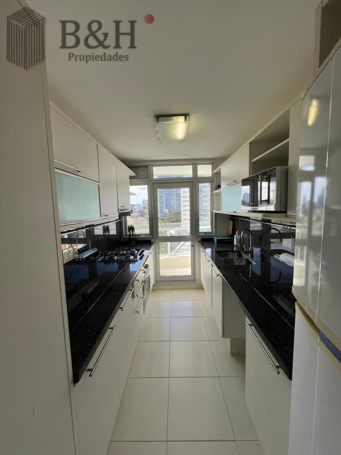 Apartamento en alquiler anual