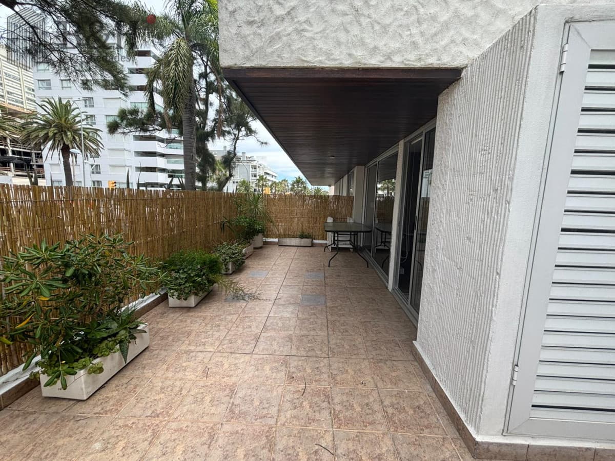 Apartamento de 2 dormitorios
