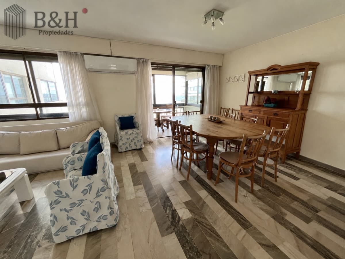 Apartamento 3 dormitorios Vista al Mar Punta del Este