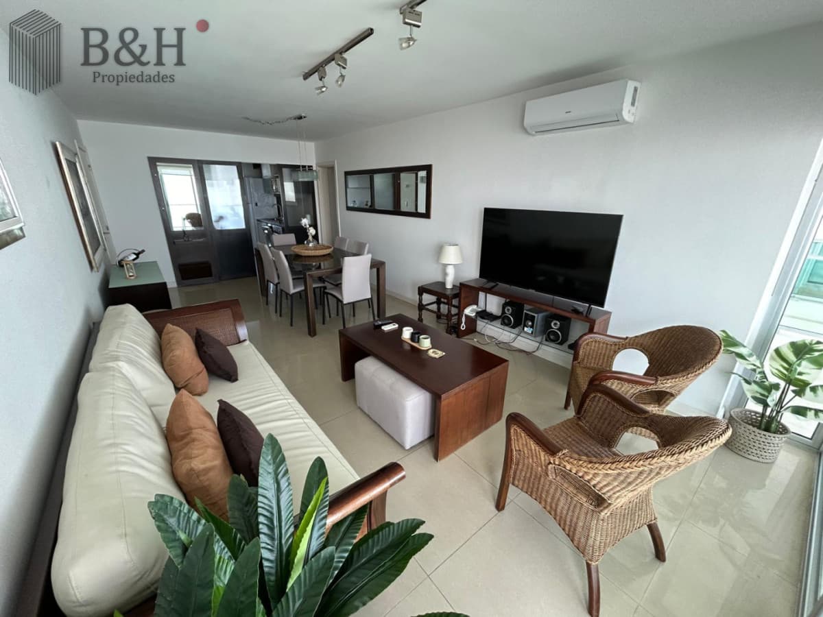 Temporada Apartamento 2 dormitorios Playa Mansa Punta del Este