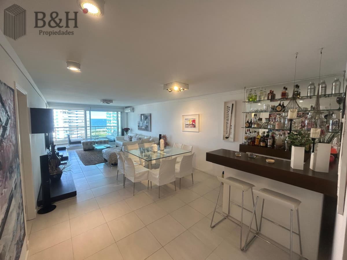 apartamento en venta tres dormitorios brava