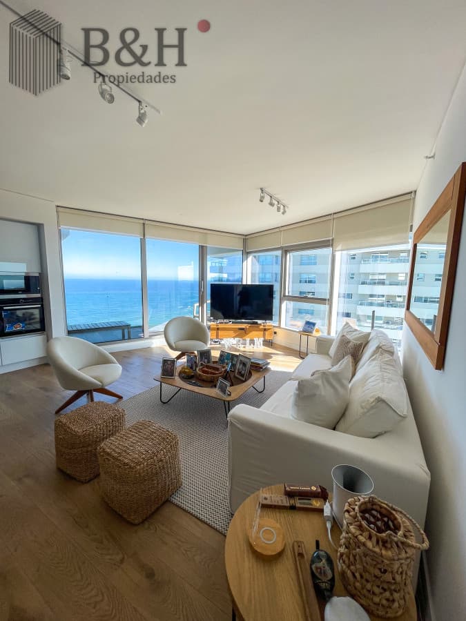 Apartamento de 2 dormitorios en alquiler, torre TRUMP Punta del Este