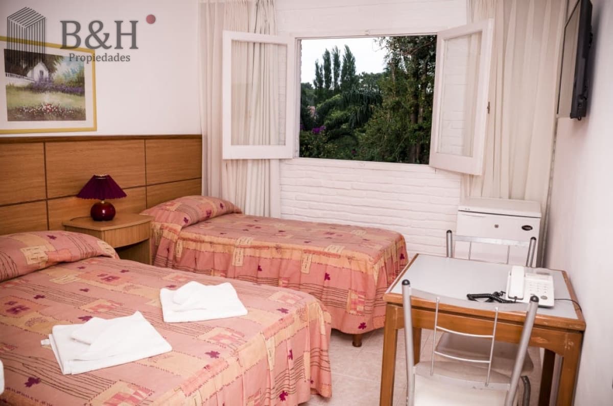 Se vende padron hotel