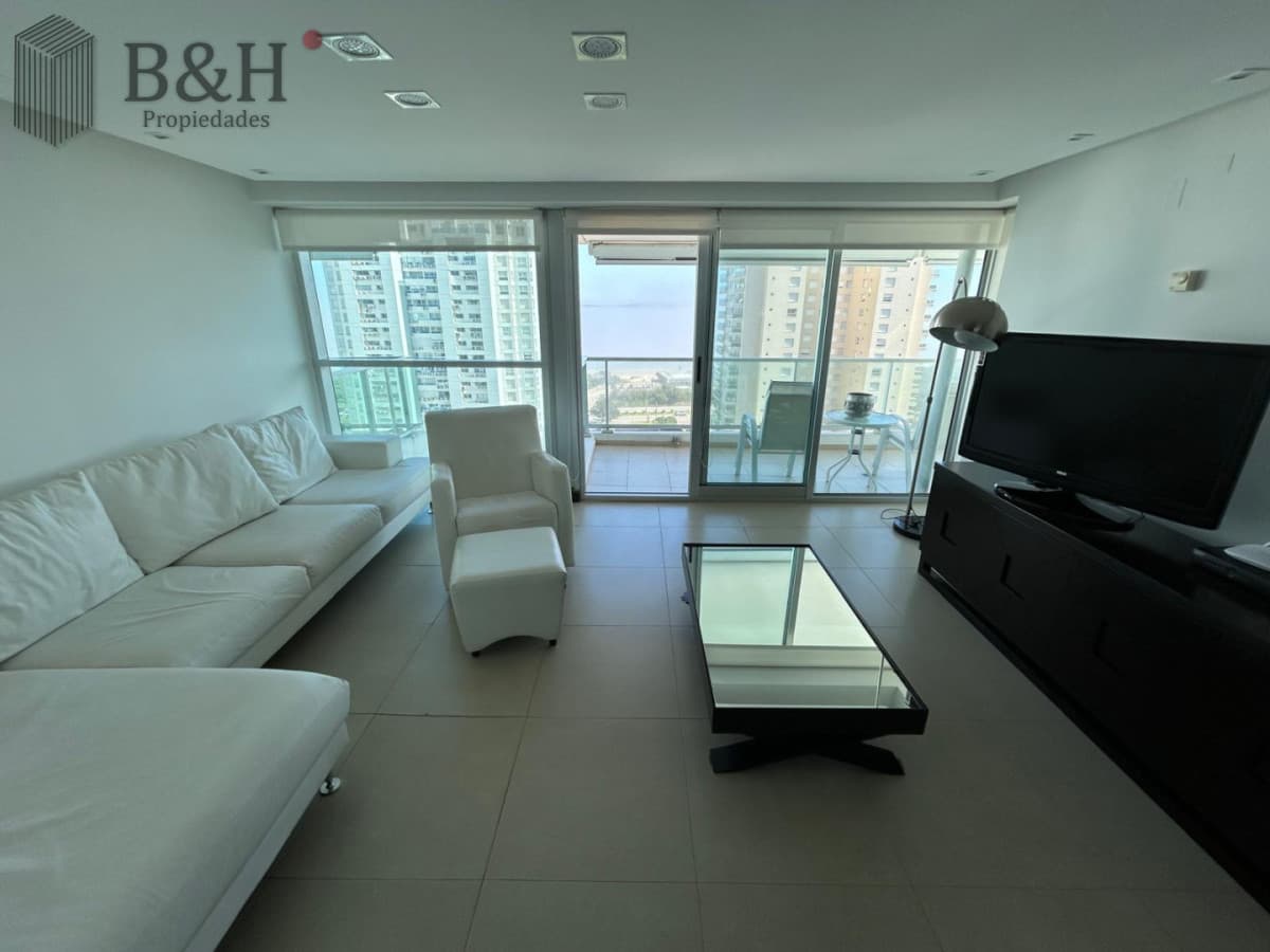 Venta Apartamento 3 Dormitorios Playa Mansa Punta del Este