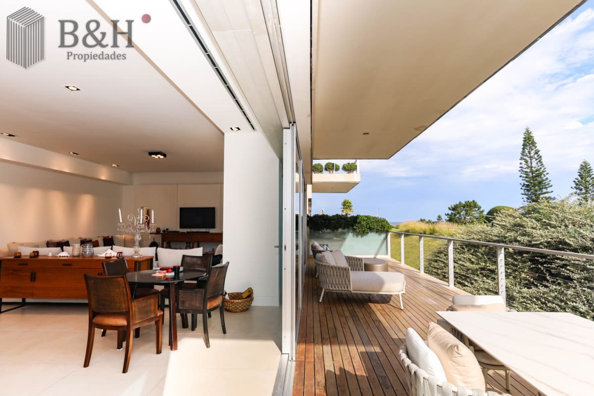 Apartamento Exclusivo en venta en primera linea en la Brava