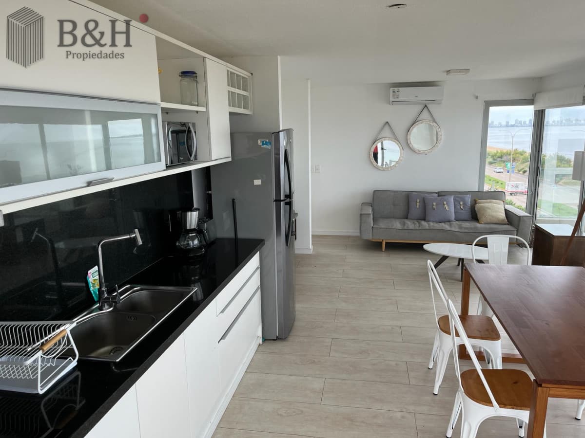 Apartamento en alquiler Anual primera linea de la mansa