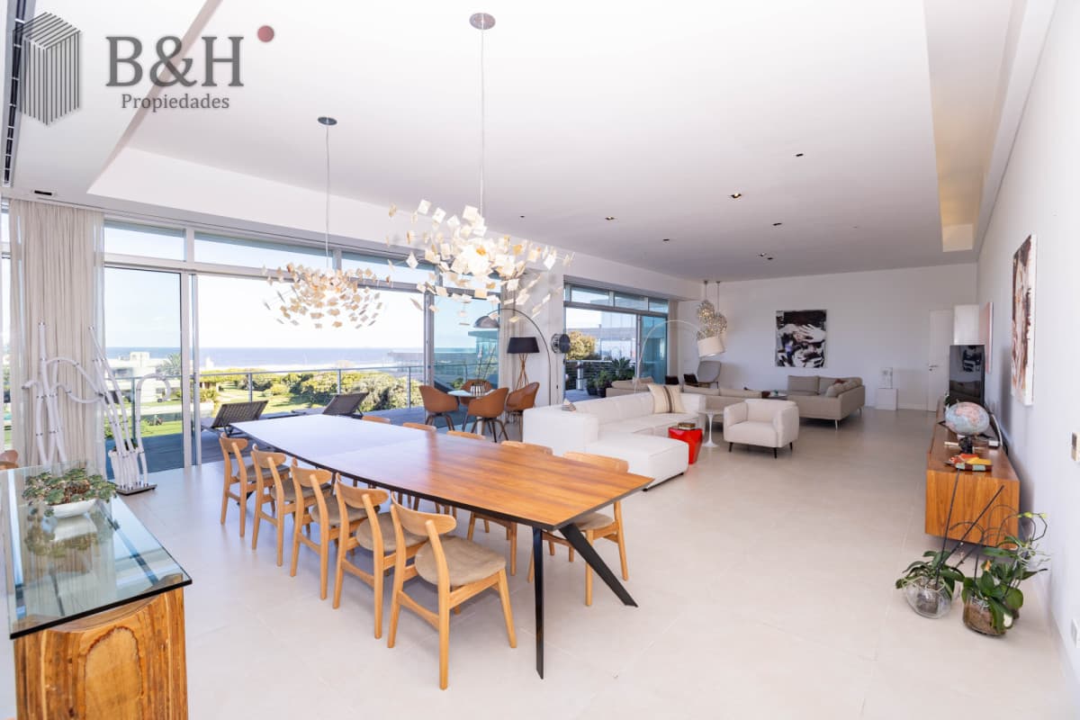 Apartamento Exclusivo en venta en primera linea en la Brava