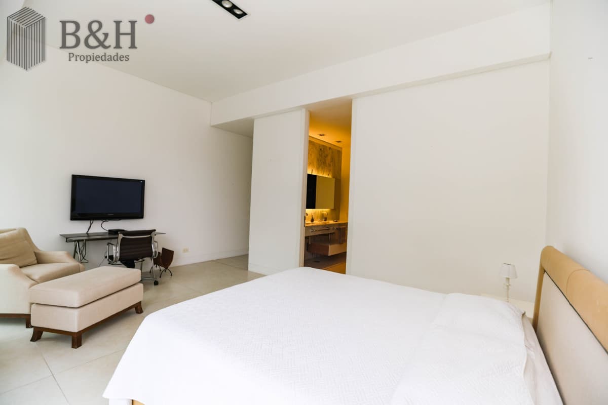Apartamento exclusivo en venta en primera línea de la Brava