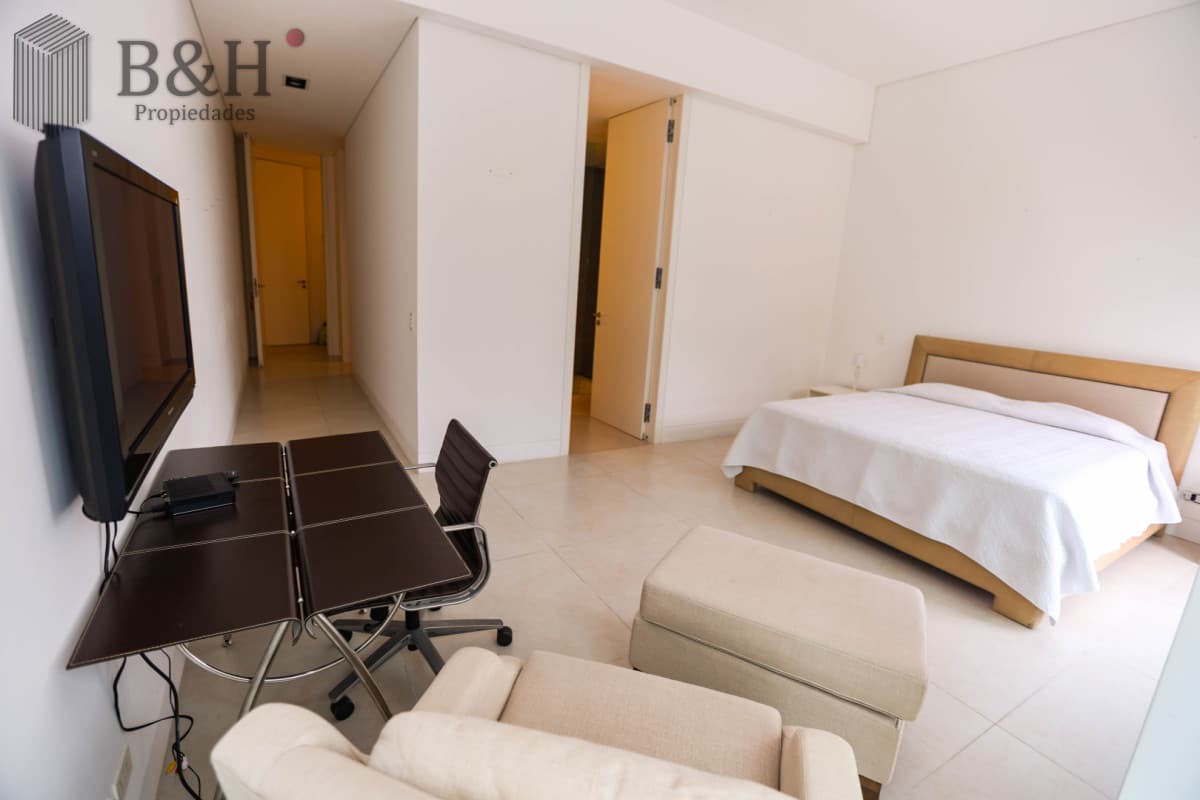 Apartamento exclusivo en venta en primera línea de la Brava