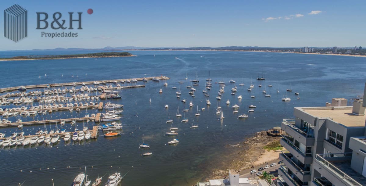 Excelente Penthouse en venta punta del este