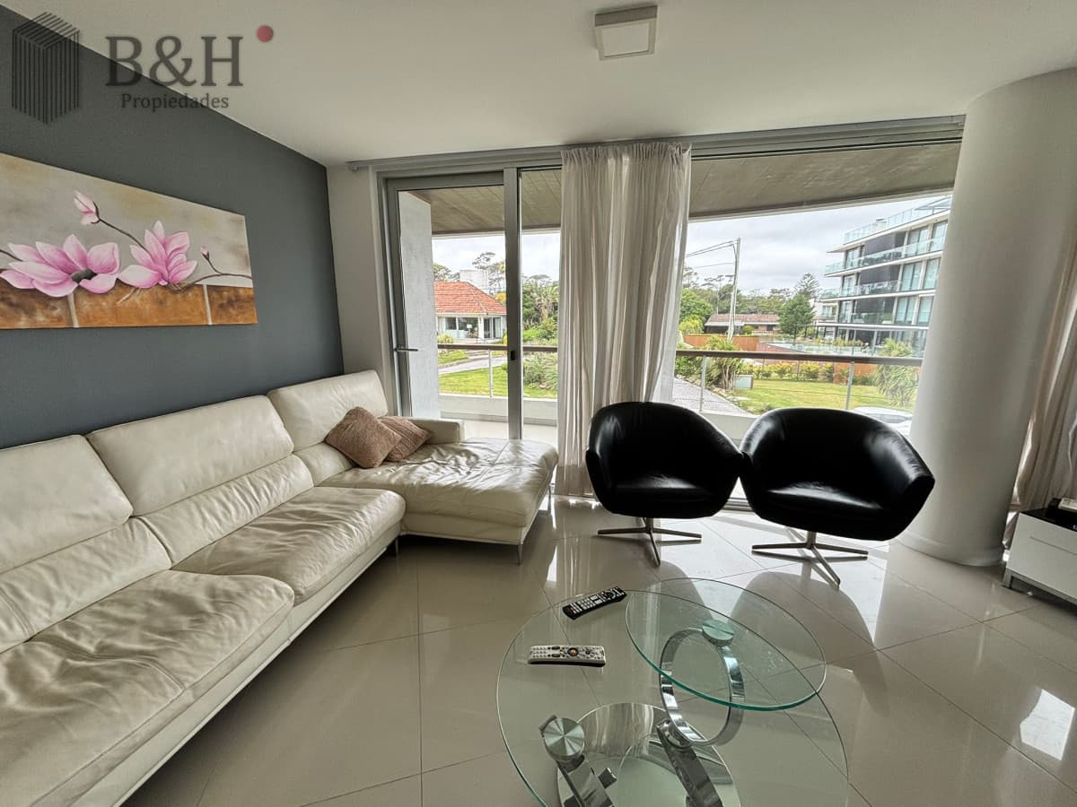 Apartamento de 3 dormitorios, primera linea Punta del Este